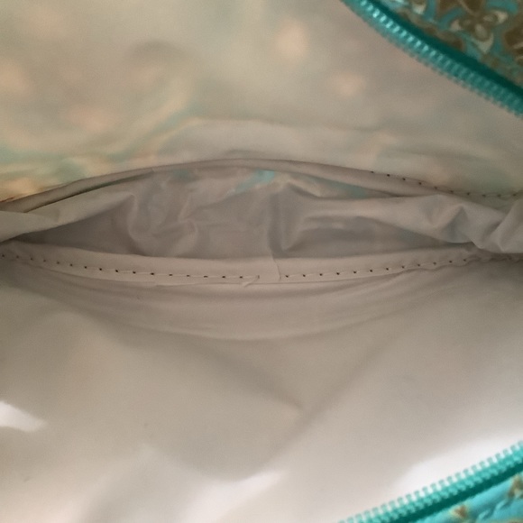 NWOT Make Up Case Set - Picture 6 of 8